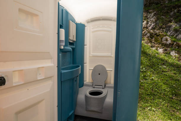Best High-end porta potty rental  in Burton, MI